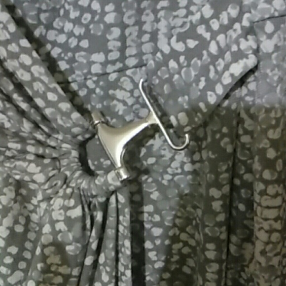 Dress - Picture 6 of 6